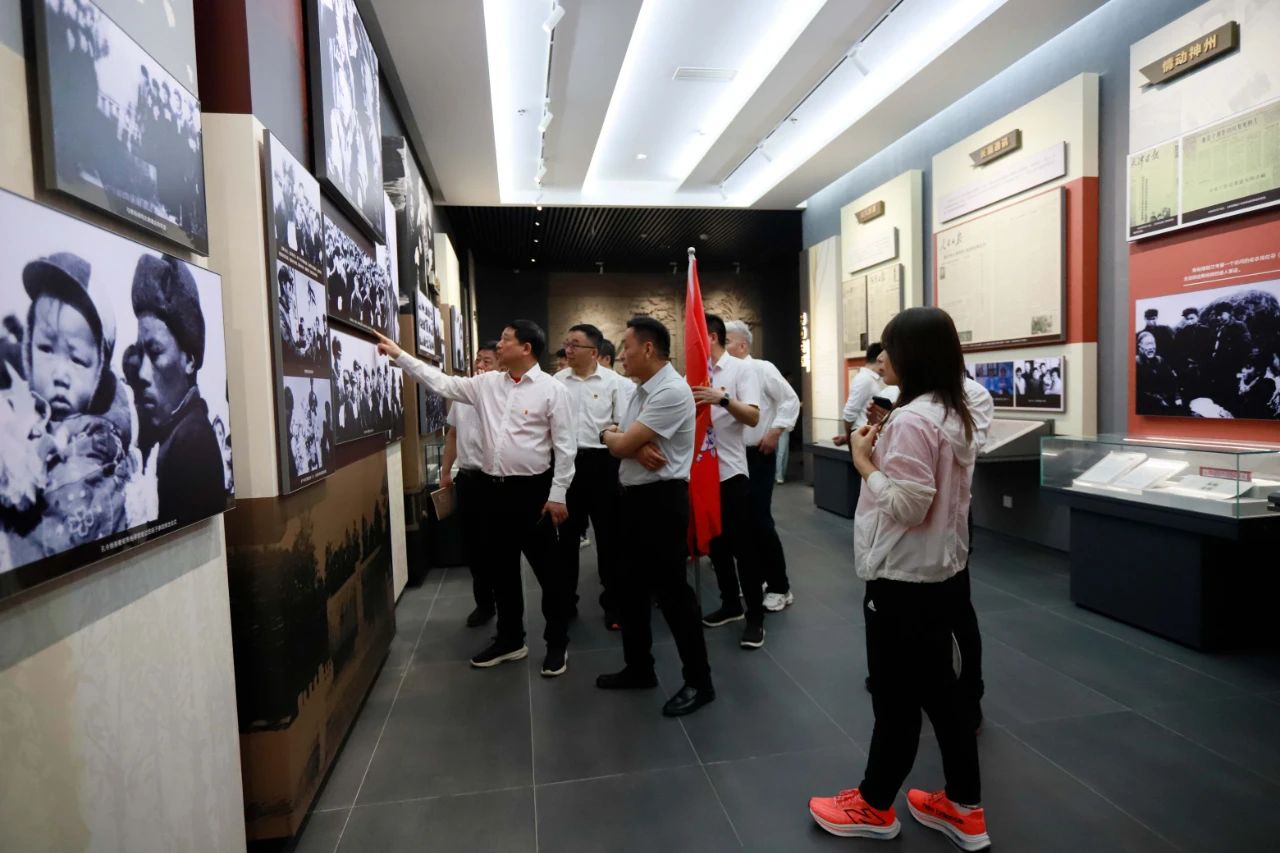 砥砺初心使命,汲取奋进力量丨心博(中国)乳业集团党委组织开展学习“焦裕禄精神”主题党日活动 砥砺初心使命,汲取奋进力量丨心博(中国)乳业集团党委组织开展学习“焦裕禄精神”主题党日活动