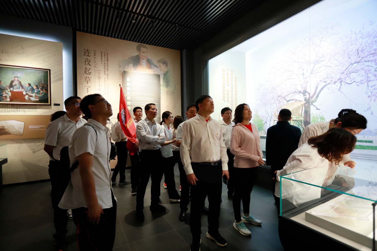 砥砺初心使命,汲取奋进力量丨心博(中国)乳业集团党委组织开展学习“焦裕禄精神”主题党日活动 砥砺初心使命,汲取奋进力量丨心博(中国)乳业集团党委组织开展学习“焦裕禄精神”主题党日活动