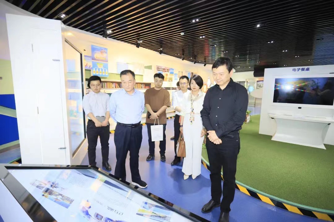 心博（中国）丨北京家音顺达莅临心博（中国）乳业集团参观访谈