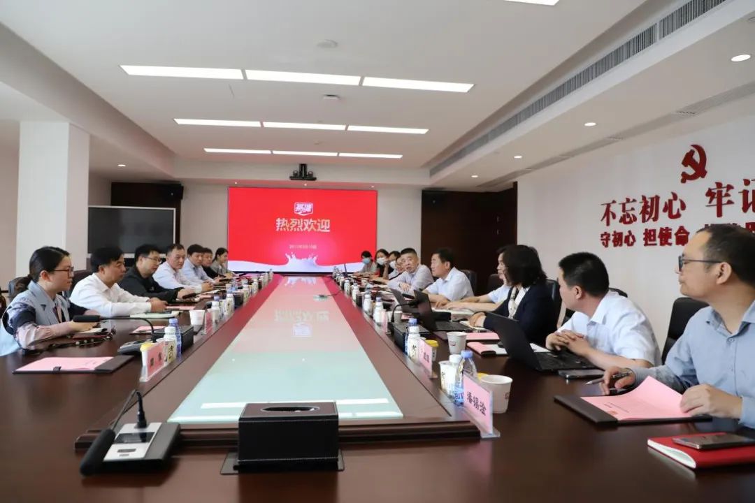 交流促提升 互动谋发展｜心博（中国）乳业集团总裁杨永带队分别赴广东燕塘乳业及越秀风行乳业参观交流