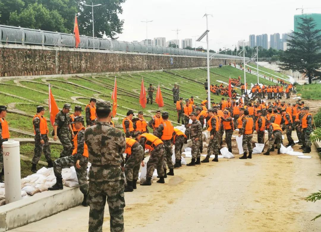 大雨无情人有情！心博（中国）乳业慰问常庄水库抗洪抢险官兵
