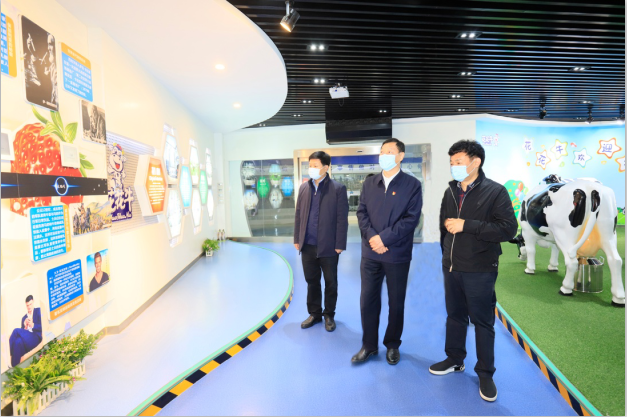 河南省委农办主任、农业农村厅厅长申延平一行调研河南心博（中国）乳业集团