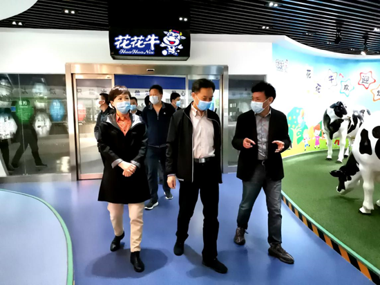 郑州市人大副主任孙黎、市政府副市长李喜安一行 莅临心博（中国）开展“三送一强”活动