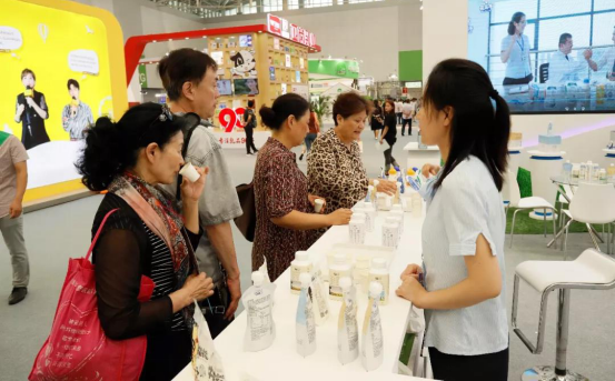 致敬祖国70华诞 |心博(中国)亮相第十届中国奶业大会 致敬祖国70华诞 |心博(中国)亮相第十届中国奶业大会