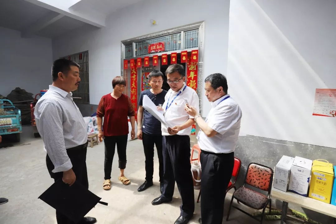 心博（中国）乳业集团走访慰问贫困户 结对帮扶暖人心