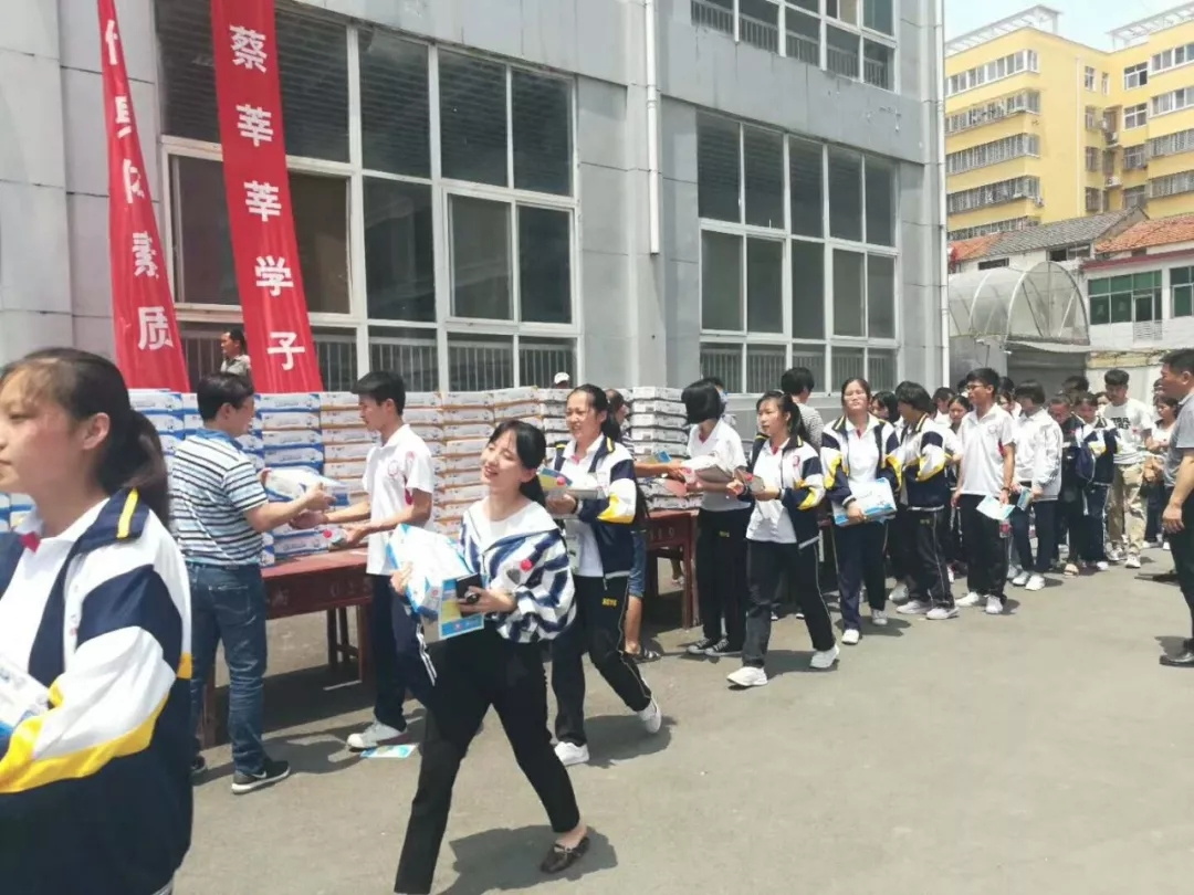 心博（中国）|捐助教育100万元！做公益，我们是认真的！