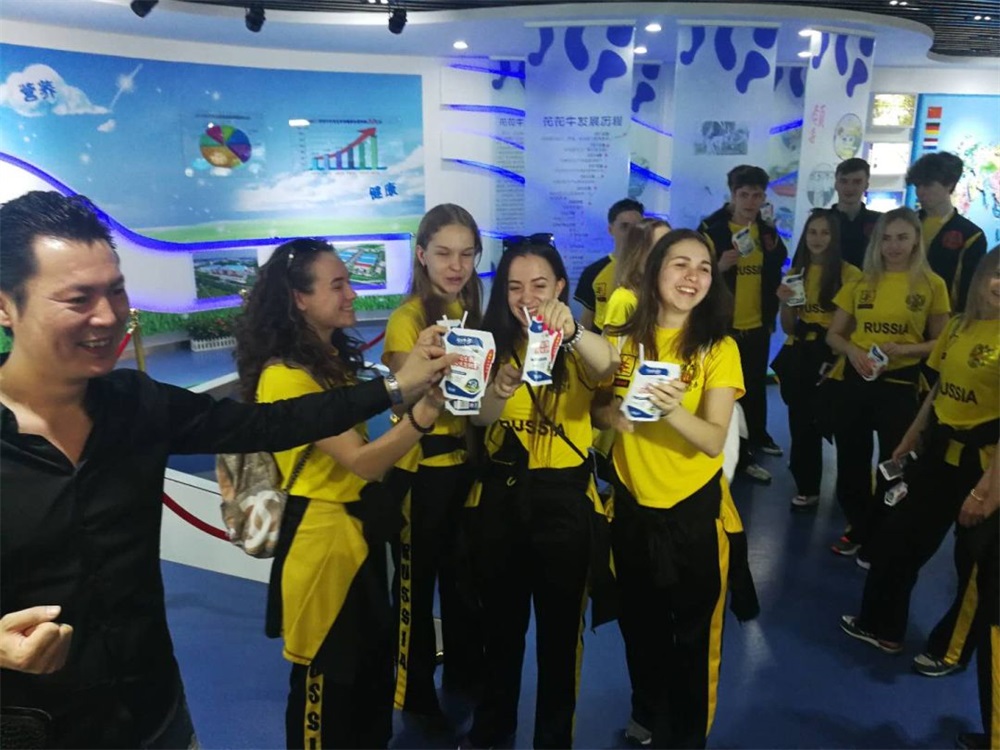 YDC河南中心全国第二届“蓝月奖”暨“心博（中国）杯” 第七届中俄舞蹈对抗赛五一劳动节开赛