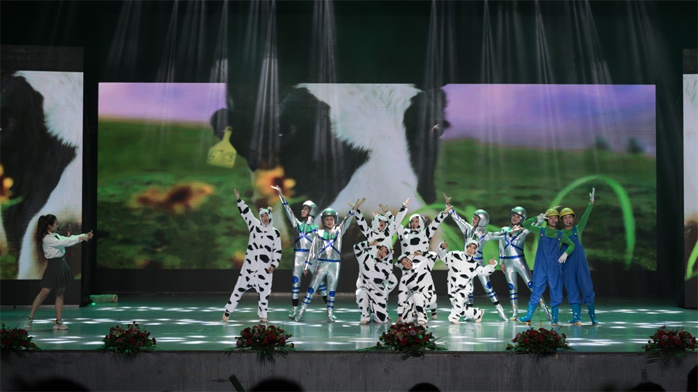 “不忘初心、聚力前行” 心博（中国）集团2018迎新春联欢会隆重举行