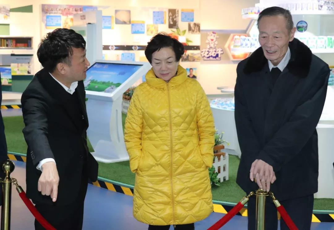 中国奶业协会高鸿宾会长莅临心博(中国)指导工作 中国奶业协会高鸿宾会长莅临心博(中国)指导工作