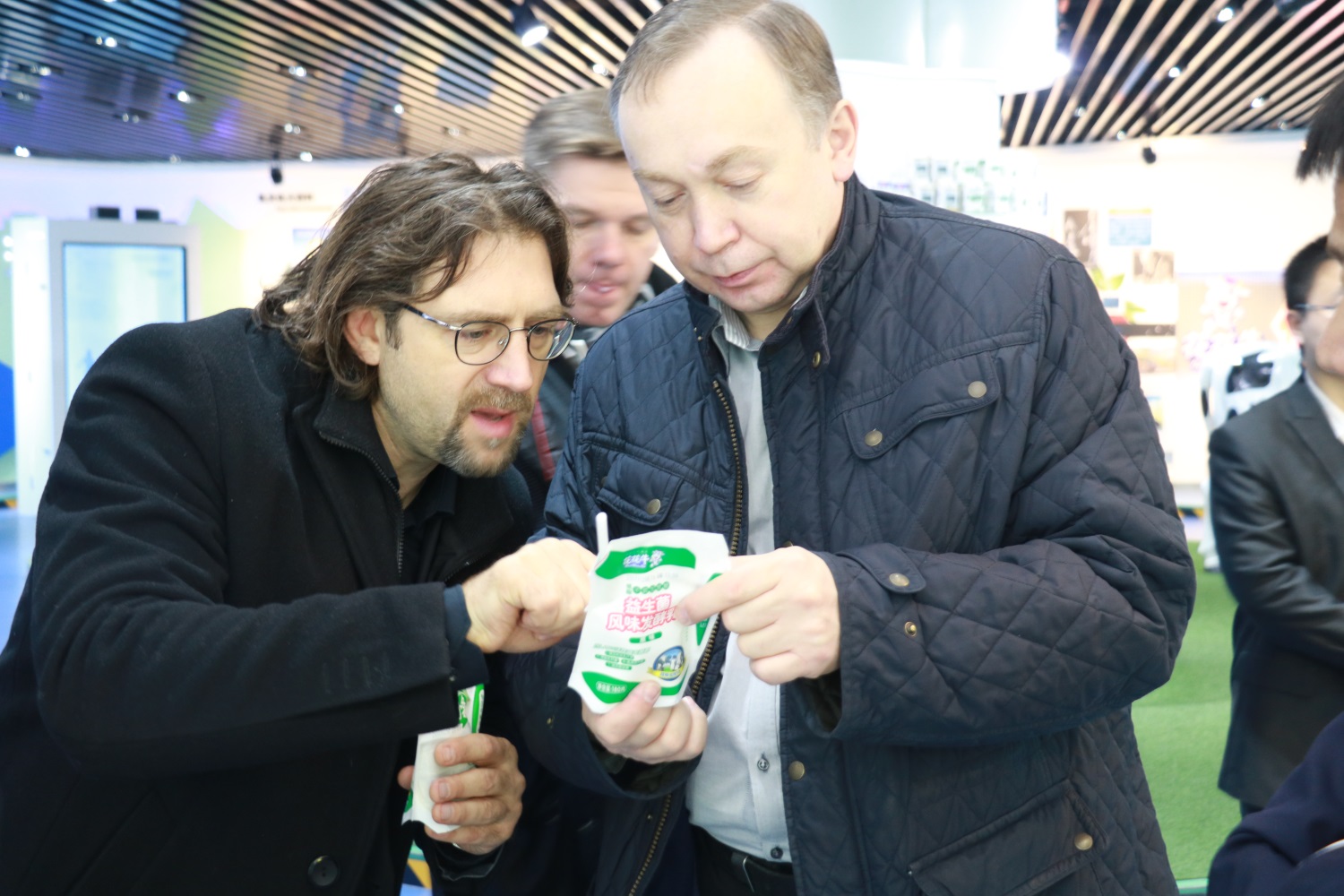 波兰BZK集团参观访问心博(中国) 波兰BZK集团参观访问心博(中国)