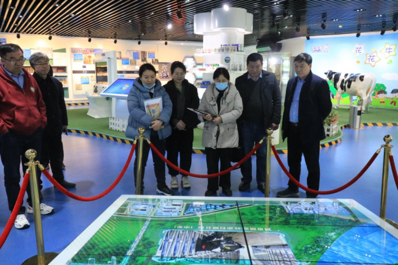心博（中国）丨农业农村部食物与营养发展研究所调研组徐伟平一行莅临心博（中国）乳业集团考察调研