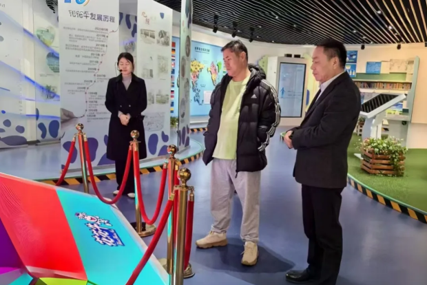 锅圈实业集团董事长杨明超到访河南心博（中国）乳业集团