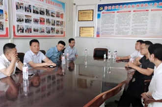 河南心博（中国）乳业集团赴定点帮扶村开展慰问活动